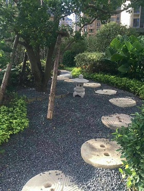 綠化覆蓋散鋪小黑石子/園林設(shè)計(jì)黑色砭石/園林鋪裝旅游項(xiàng)目策劃